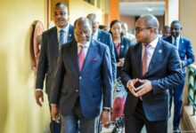 Chissano defende universidades mais próximas do povo