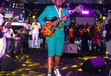 Jimmy Dludlu celebra 40 anos de carreira num concerto “2 em 1”