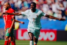 França vence Marrocos com gols no 2º tempo e está na semifinal da Copa do Mundo