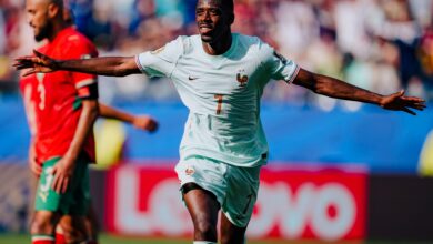 França vence Marrocos com gols no 2º tempo e está na semifinal da Copa do Mundo