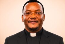 Dom Cláudio Chitsondzo entronizado 12.º Bispo da Diocese dos Libombos