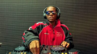 DJ XAVIER MATSOMBE: Deficiência visual vencida pela música 