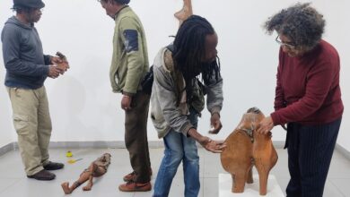 Magadju Maússe inaugura “Olhando ao Redor II”