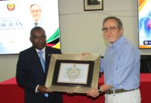 MISAU homenageia “pai da cirurgia cardiovascular e torácica”