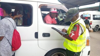 TRANSPORTE SEMI-COLECTIVO: Projecta-se padronização de faixas de identificação