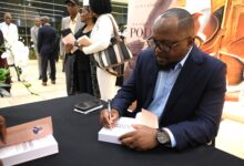 Luís Canhemba lança livro sobre dívida pública