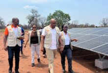 Energia transforma vida em Chinthopo