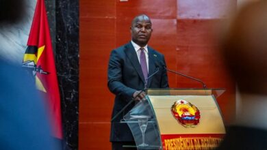 Chapo empossa Edson Macuácua e dirige cerimônia dos 40 anos da morte de Samora Machel