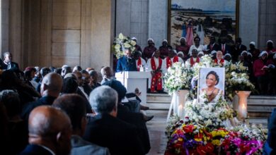 Emoção no adeus à Ana Rita Sithole